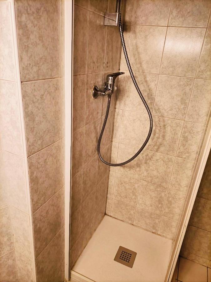 Dream Dwell Paris-Two-Bedroom Flat Near Pompidou Centre Екстериор снимка
