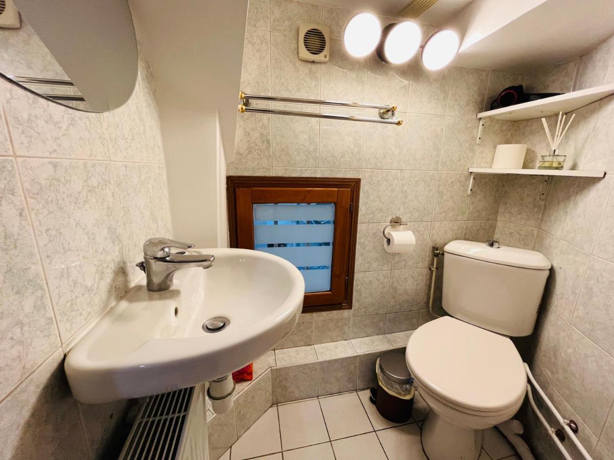 Dream Dwell Paris-Two-Bedroom Flat Near Pompidou Centre Екстериор снимка