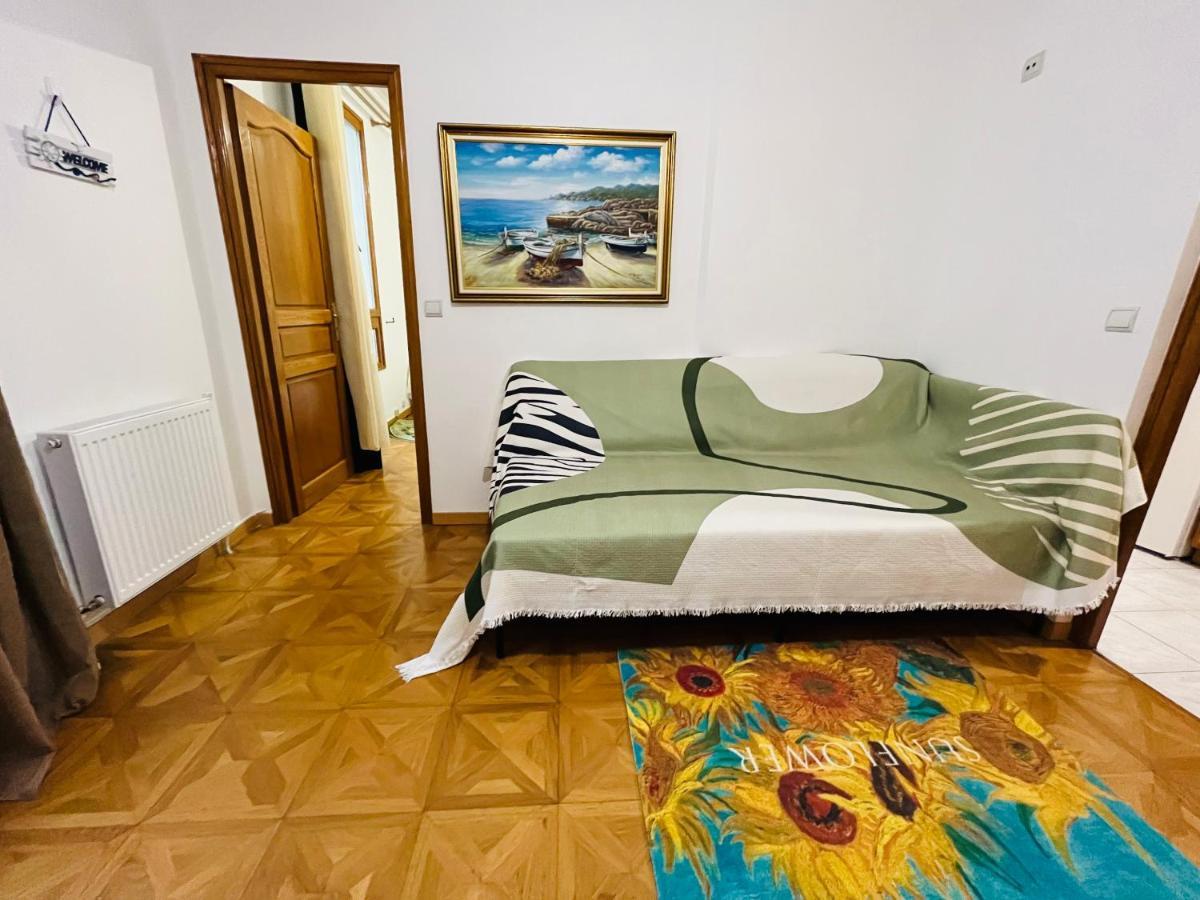Dream Dwell Paris-Two-Bedroom Flat Near Pompidou Centre Екстериор снимка